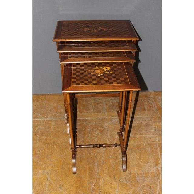 Wood Nesting Tables in Floral Marquetry, 1900s, Set of 4 For Sale - Image 7 of 18