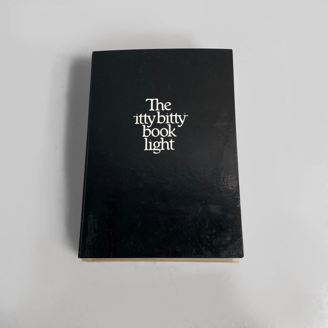 White Italian Modern Itty Bitty Book Light Adjustable Reading Lamp by Zelco, 1990s For Sale - Image 8 of 15