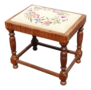 Vintage William & Mary Style Needlepoint White Floral Oak Bench Made in England