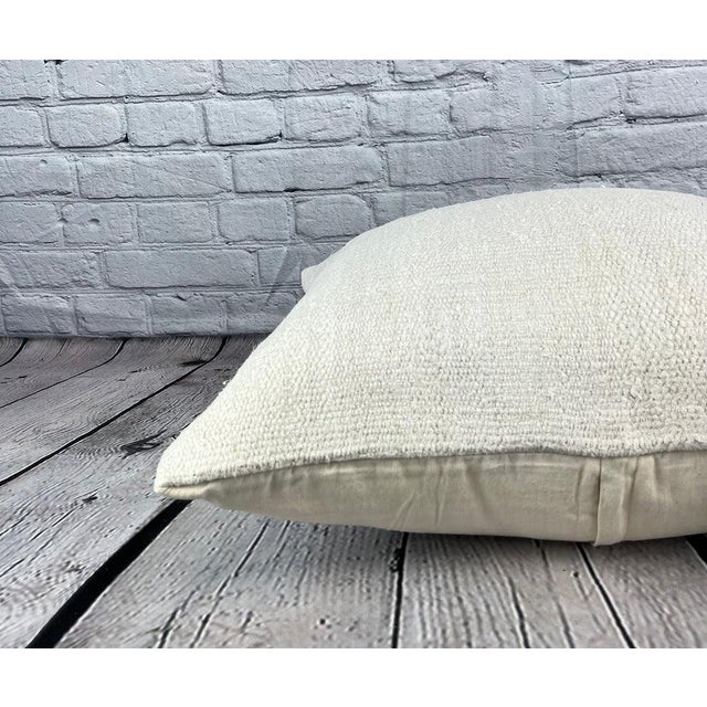 20 x 20 Hemp Pillow Turkish Cushion Natural Grayish White Pillow Cushion Cover For Sale - Image 4 of 4