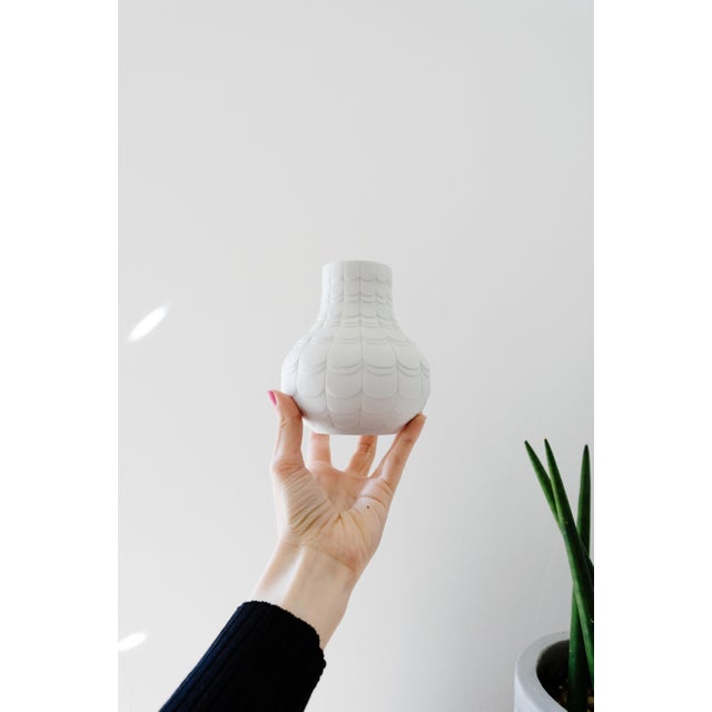 1960s 1960s Mid-Century Scherzer Bavaria West German Matte White Porcelain Vase For Sale - Image 5 of 13