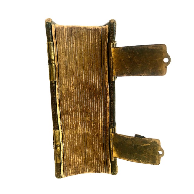 American Civil War Era Morocco Leather Photo Album With Brass Closures For Sale In San Francisco - Image 6 of 10