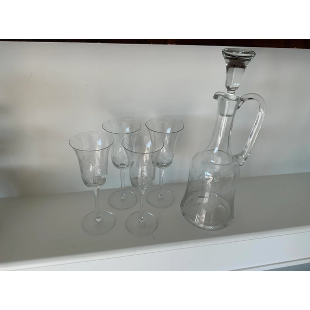 Vintage Etched Glass Decanter & Set of 4 Wineglasses Featuring Butterfly and Grapevine Motif For Sale - Image 9 of 11