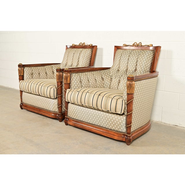 French Grosfeld House French Regency Louis XVI Carved Walnut Bergere Armchairs, Pair For Sale - Image 3 of 10