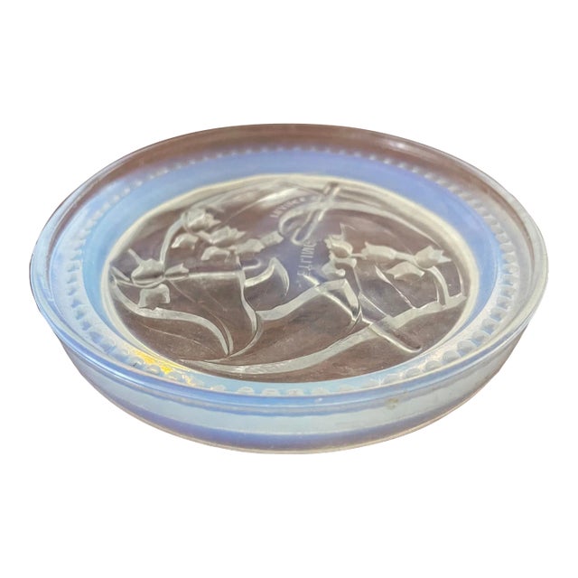 1910 Edmond Etling Coaster Mold Glass Decor of Lily of the Valley For Sale