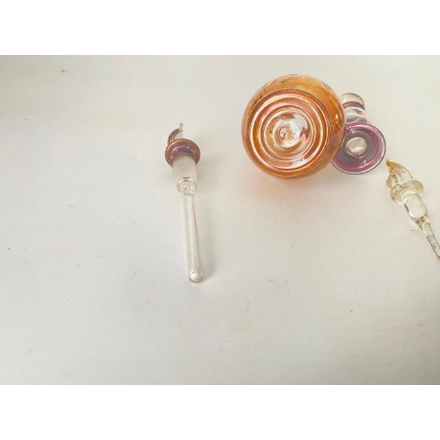 Venetian Hand-Painted Red Perfume Bottles in Gold 24-Karat, Italy, 20th Century, Set of 2 For Sale - Image 4 of 9