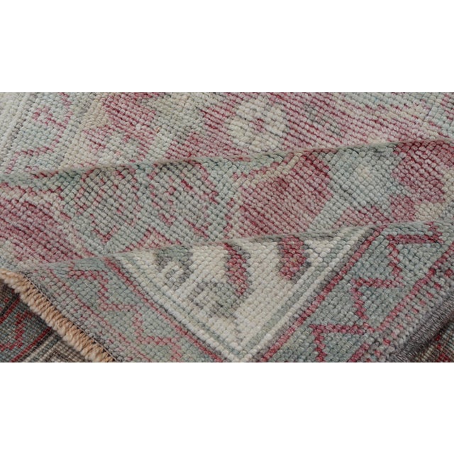 Oushak Rug From Turkey With Medallion Design in Light Colors 3'0 X 4'0 For Sale - Image 9 of 9