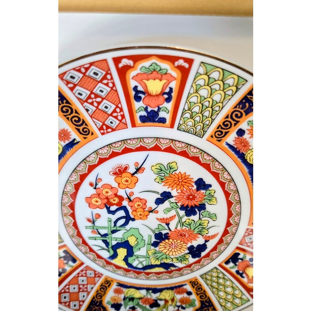 Red Japanese Imari-Style Framed Wall Plaques – Set of 4, Mid-20th Century For Sale - Image 8 of 11