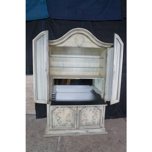 Wellington Hall Painted French Provincial Illuminated Drybar Bar Cabinet For Sale - Image 17 of 17