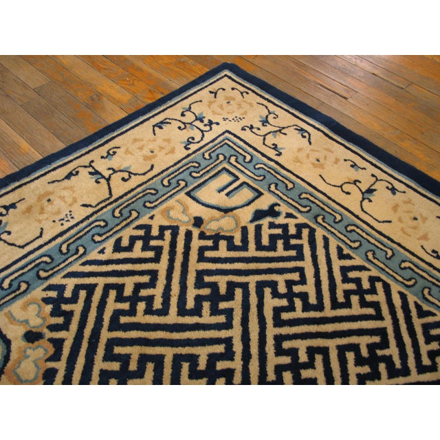 Chinese 1920s Ivory Blue Medallion Antique Chinese Peking Rug 4'4" X 5'10" Handknotted Wool Carpet For Sale - Image 3 of 5