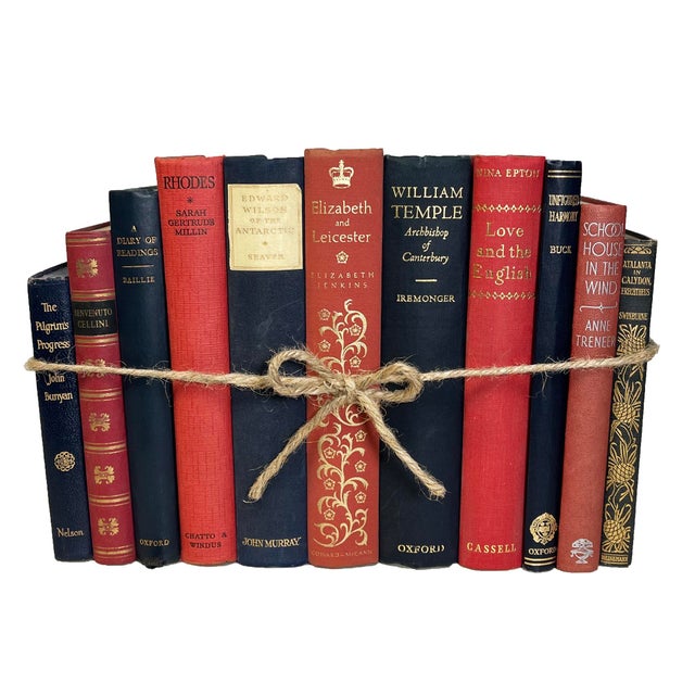 Take your design to a new level with the Vintage Regency ColorPak from Booth & Williams. One linear foot of authentic...