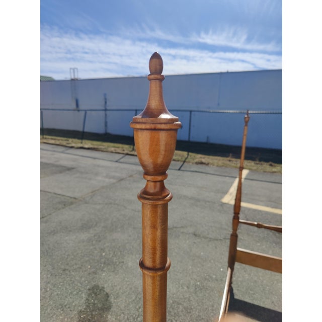 Ethan Allen Ethan Allen 1940s Full Size Poster Bed With Finial For Sale - Image 4 of 9