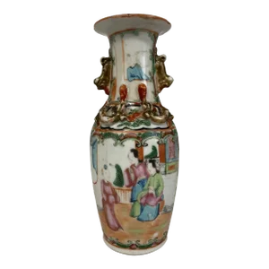 Small Chinese Rose Medallion Vase