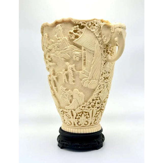 Plastic Large Chinese Vase in Resin, 1970s For Sale - Image 7 of 12