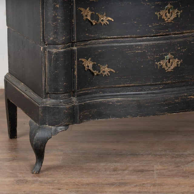 Late 18th Century Black Chest of Three Drawers For Sale - Image 11 of 13