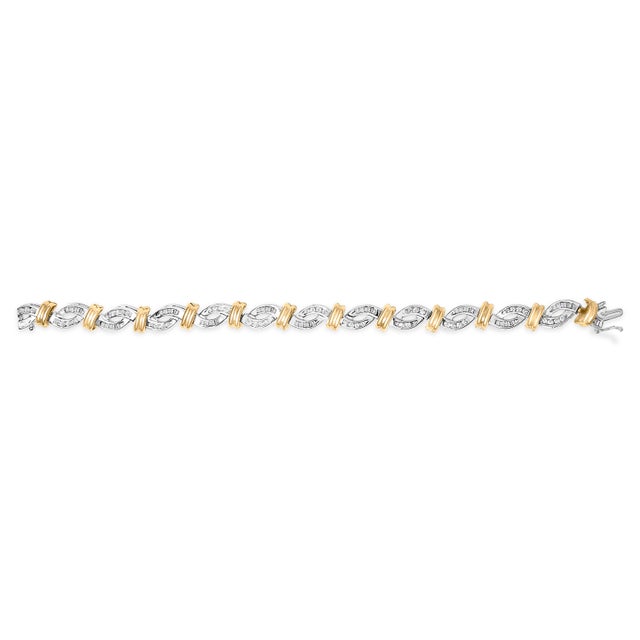 Contemporary 14k Two Toned Gold 2.00 Cttw Diamond Bypass and Swirl Link Bracelet (H-I Color, SI1-SI2 Clarity) - 7" Inches For Sale - Image 3 of 5