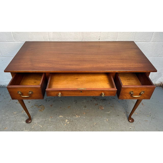 Mid-Century Queen Anne Style Writing Desk For Sale In New York - Image 6 of 13