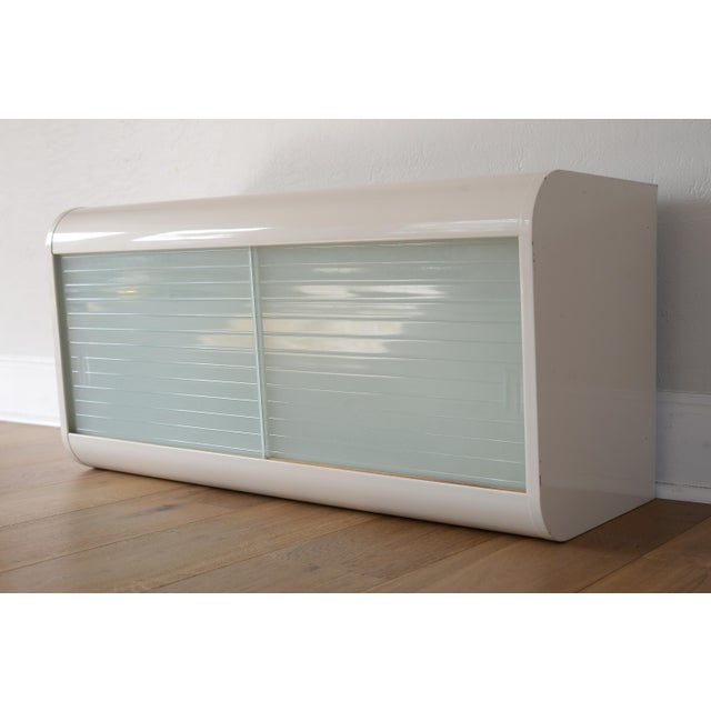 White 1950s MCM Morton Kelvinator White Metal Kitchen Wall Cabinets - Set of 2 For Sale - Image 8 of 17