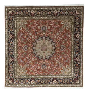 Hand-Knotted Oriental Rug- Tapirs 50 Raj with Silk
