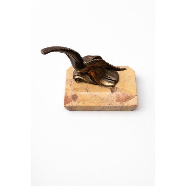 1930s Art Deco French Stylized Bird Sculpture with Giallo di Siena Marble Vide-Poche, 20th Century For Sale - Image 5 of 8