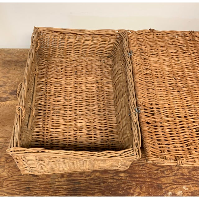 Mid 20th Century Vintage Willow Wicker Hamper French Basket #1 For Sale - Image 5 of 9