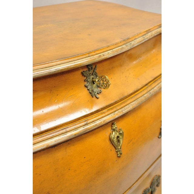 Antique Italian Rococo Louis XV Orange Painted Bombe Commode Chest of Drawers For Sale - Image 14 of 16