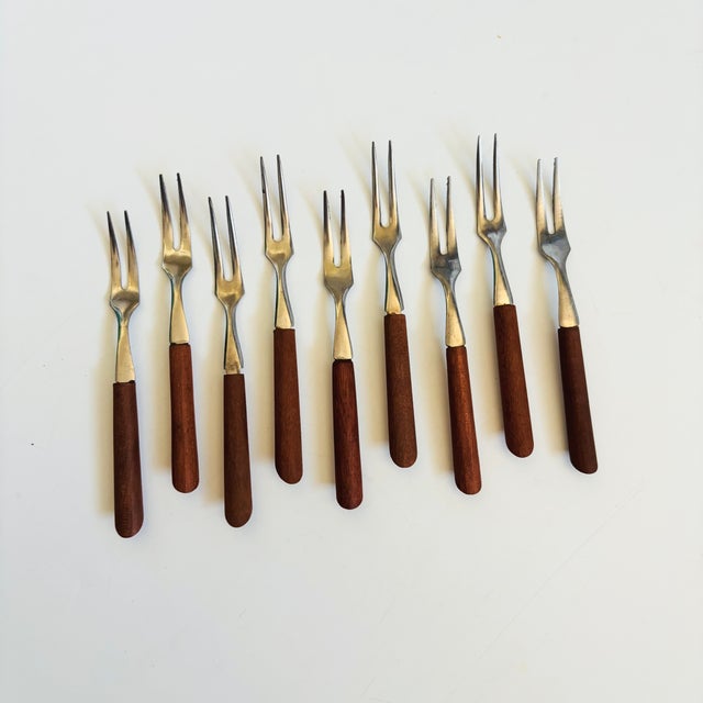 Mid-Century Modern Mid 20th Century Mid Century Modern Stainless Steel With Wood Handles Cocktail Forks - Set of 9 For Sale - Image 3 of 6