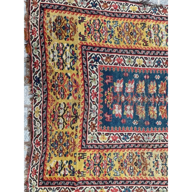 Very beautiful late 19th century runner with beautiful design of botteh et beautiful natural colors, entirely and finely...