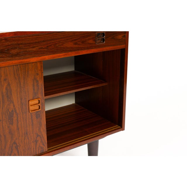 1960s Danish Modern Mid Century Compact Rosewood Credenza Sideboard — Sliding Doors + Shallow Drawer For Sale In Los Angeles - Image 6 of 9
