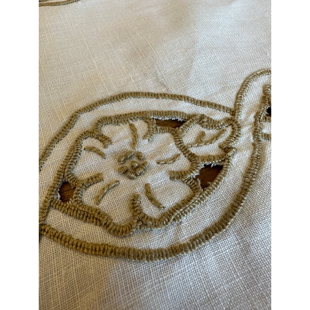 A lovely matching set of vintage embroidered cutwork linens. Add old world charm to your dining. Placemats (2) 12 “ x...