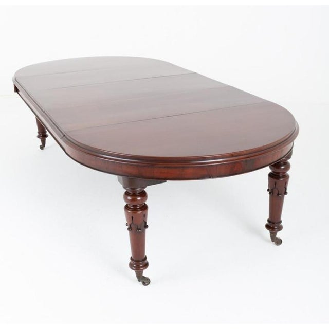 William IV Extendable Dining Table in Mahogany, 1830 For Sale - Image 3 of 4