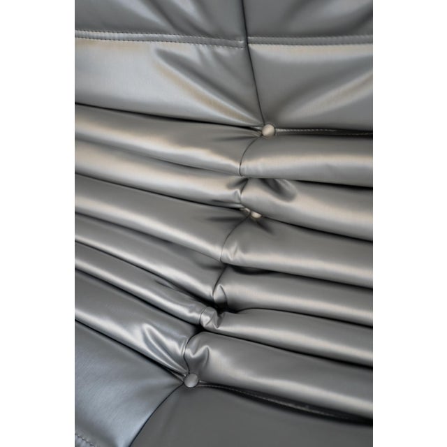 Togo Three-Seater Sofa in Silver Skai by Michel Ducaroy for Ligne Roset For Sale - Image 9 of 10