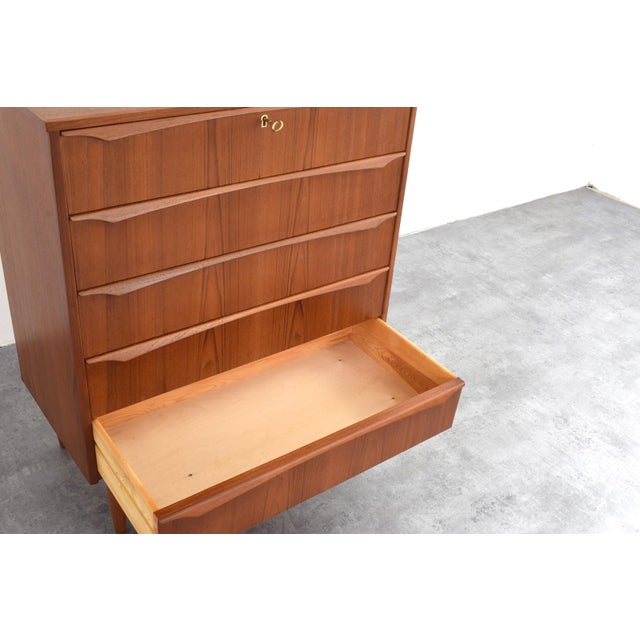 Mid-Century Modern Danish Teak Chest of Drawers, 1960s For Sale - Image 15 of 16