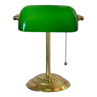 Classic Green Emeraldite Shade Bankers Lamp For Sale