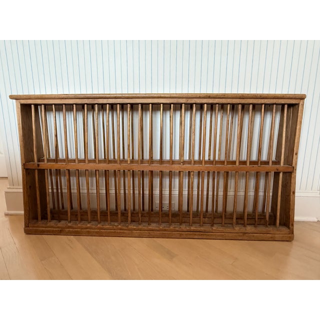 Antique English Pine Edwardian Plate Rack for 50 Dishes For Sale In Tampa - Image 6 of 17