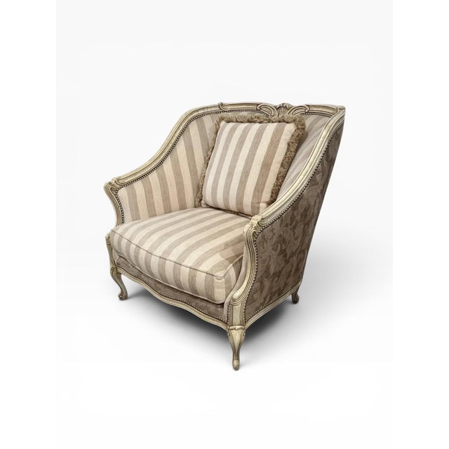 Henredon Beacon Hill 1990s Oversized French Country Bergère Armchair For Sale In Miami - Image 6 of 13