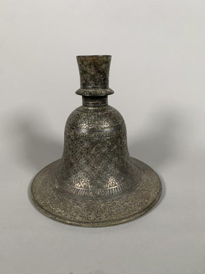 Silver-inlaid Bidri "huqqa" hookah base - Steel, Silver - India - 18th century
