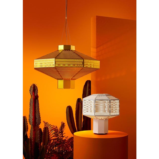 Ma- rock m octogonal structure in golden or white lacquered steel. Led cob are placed at the middle of the structure,...