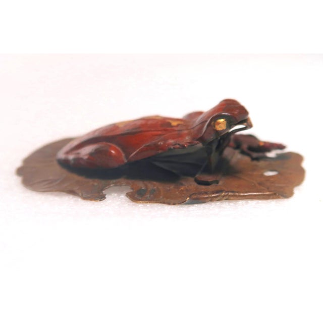 Late 19th Century Meiji Period Japanese Gold and Silver Inlaid Bronze Frog Group (Clip) For Sale - Image 9 of 16