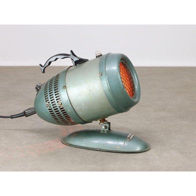 The lamp socket is designed for standard E27 light-bulb (included) but also takes your standard E26 size (tested). Works...