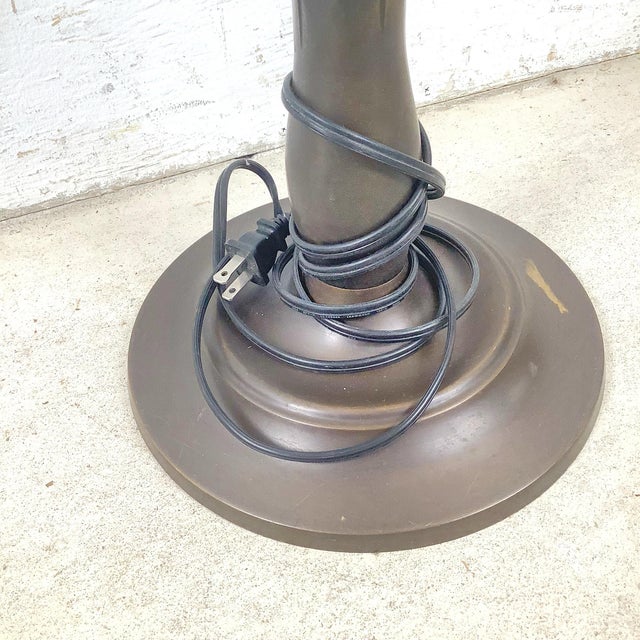 Vintage Modern Sculptural Walnut Floor Lamp in the Style of Laurel Lamp Company For Sale In Philadelphia - Image 6 of 12