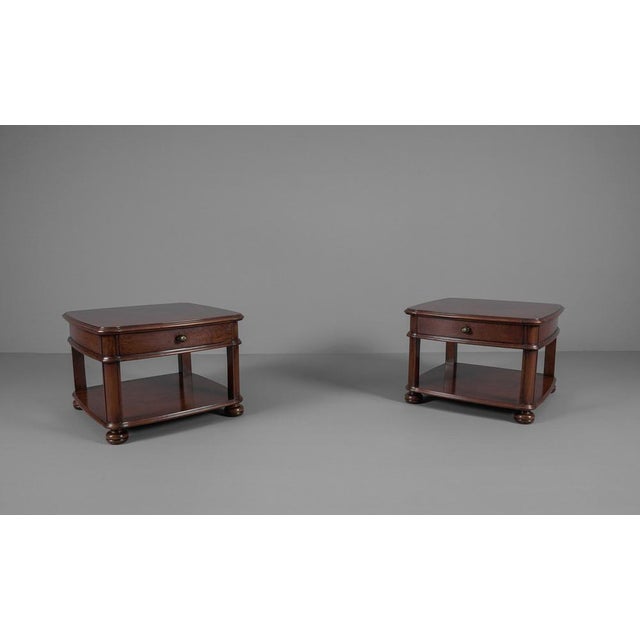 Lighter signs of wear here and there, see photos.