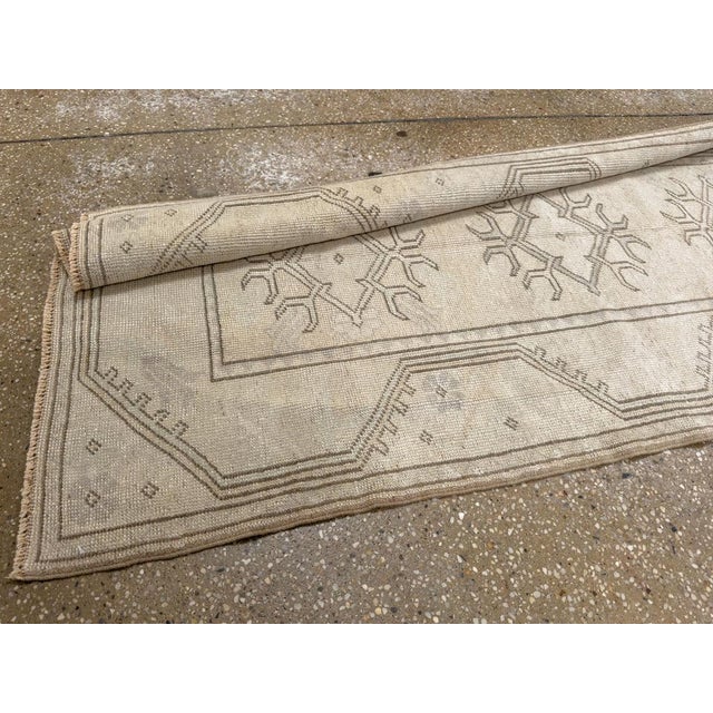 Galerie Shabab Collection Mid-20th Century Turkish Anatolian Long Runner For Sale - Image 10 of 10
