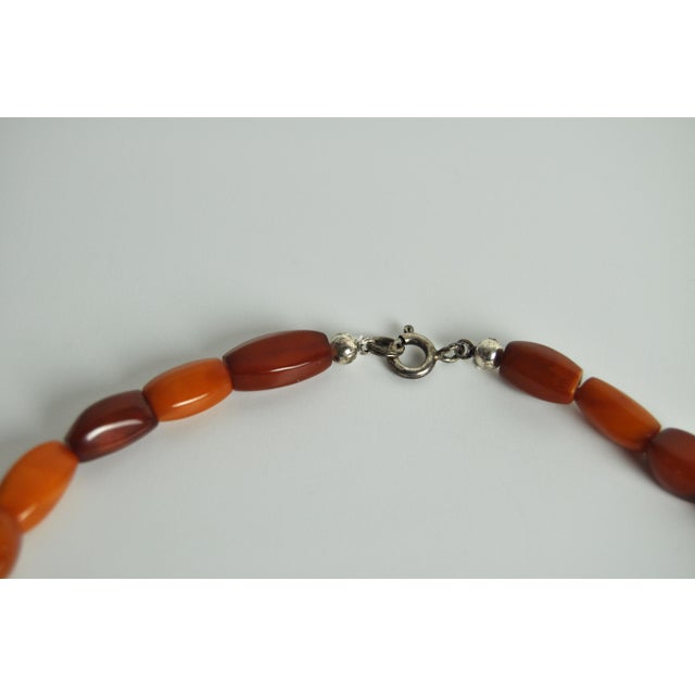 1920s Art Deco Honey Amber Graduated Beads Necklace, 1920s For Sale - Image 5 of 10