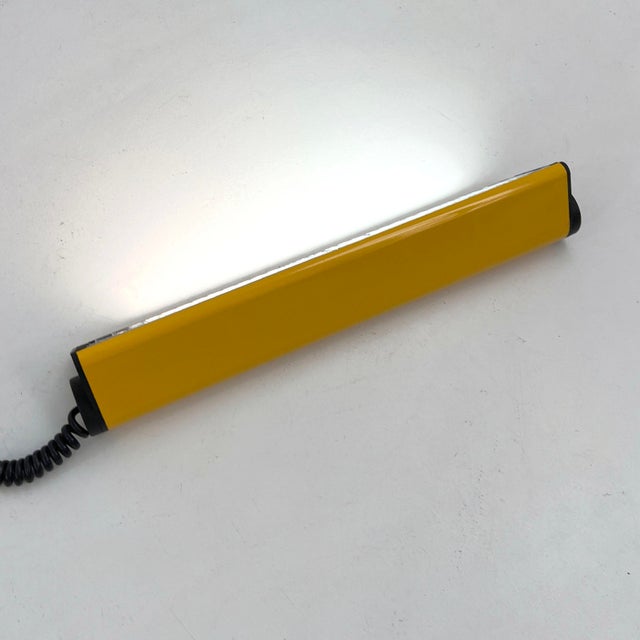 1980s Yellow Corner Neon Light from Arcluce, 1990s For Sale - Image 5 of 9