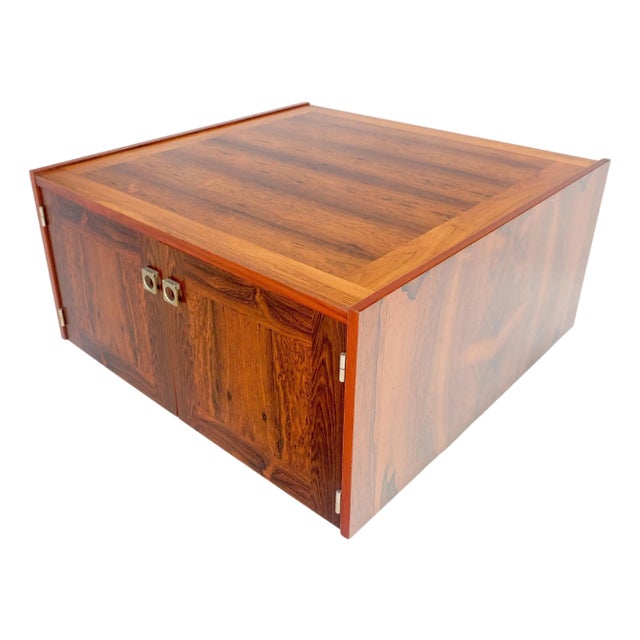 Danish Modern Rosewood Two Doors Compartment 32" Square End Side Table For Sale