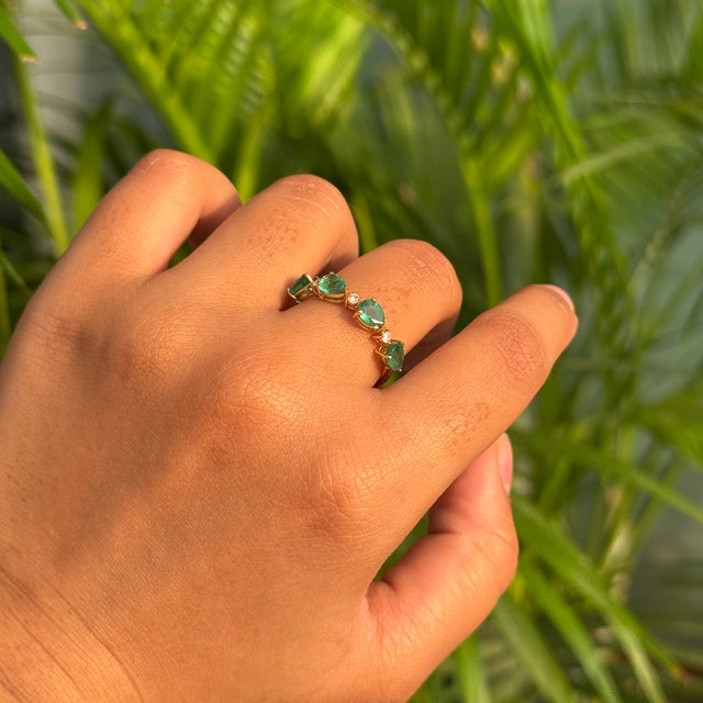 14k Gold Emerald Diamond Alternate Half Band for Wedding Ring Size 7 For Sale - Image 11 of 17