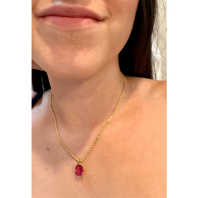 4 Carat Oval Cut Natural Pink Tourmaline 14 Karat Yellow Gold Necklace For Sale - Image 11 of 18