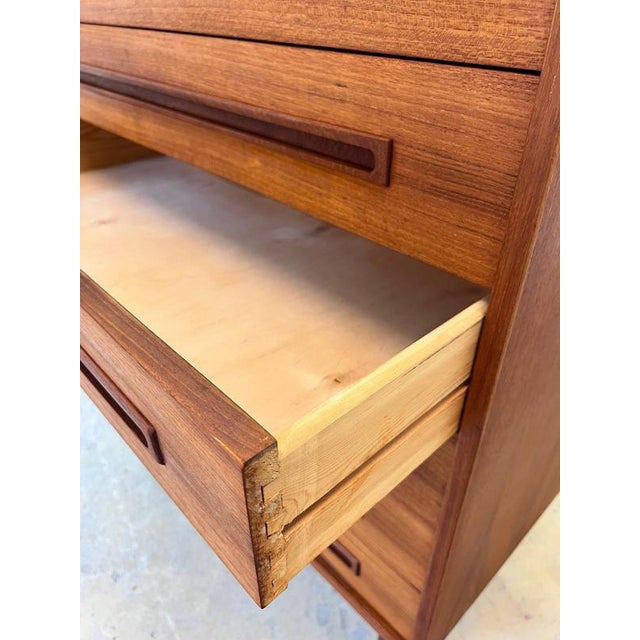 Wood Teak Chest of Drawers with Recessed Long Handles, Denmark, 1960s For Sale - Image 7 of 11