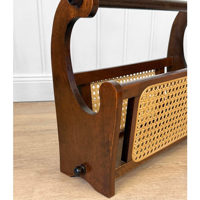 Vintage 1970s Coastal Wicker & Wood Vinyl Record Caddy Magazine Rack For Sale - Image 10 of 11